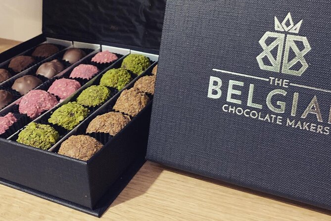 1.5h Belgian Chocolate Workshop in Brussels (bean to bar) - What the Room Feels Like: Hairnets, Cool Air, and Food Safety Notes
