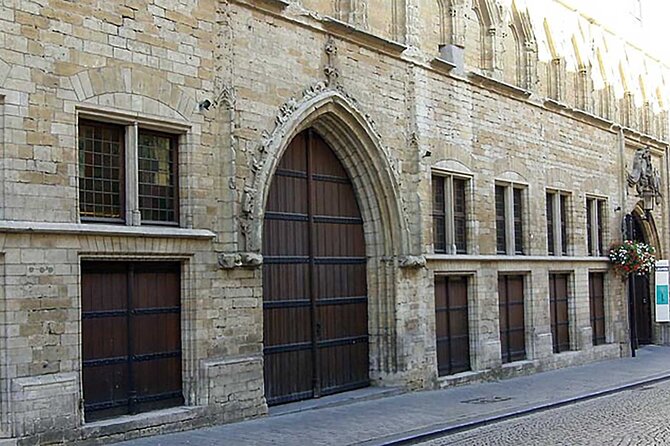 600 Years of History and Heritage: A Self-Guided Walking Tour of Leuven - Leuven’s Flemish Brabant identity and the university-Oude Markt connection