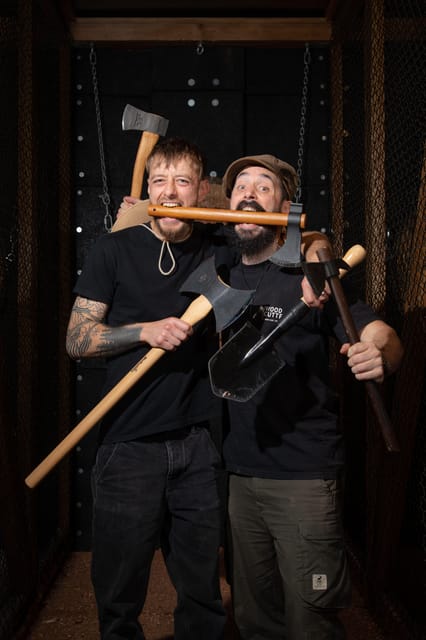 Axe Throwing Experience - Indoor axe throwing at WoodCutter Brussels