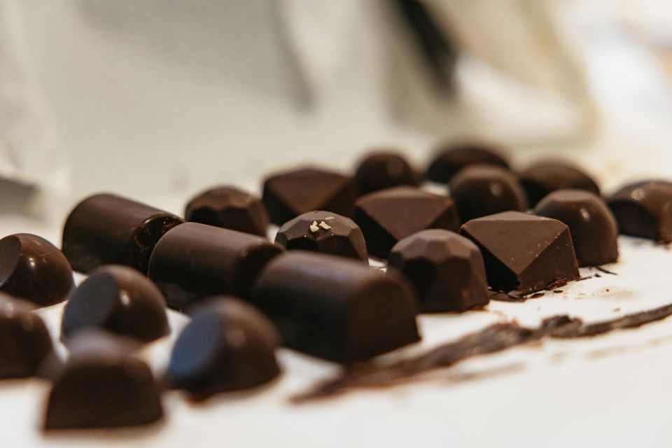 Brussels: 2.5-Hour Belgian Chocolate Making Workshop - Tempering Chocolate in Brussels, with help you can actually use