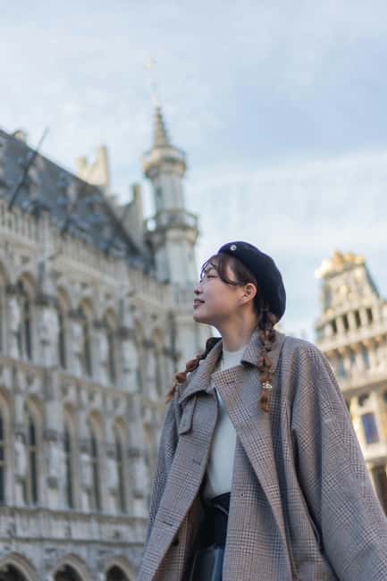 Brussels: 2-Hour Walking Tour of the Historic Center with a Local Guide - Bourse / Brussels Stock Exchange Square: architecture with a purpose