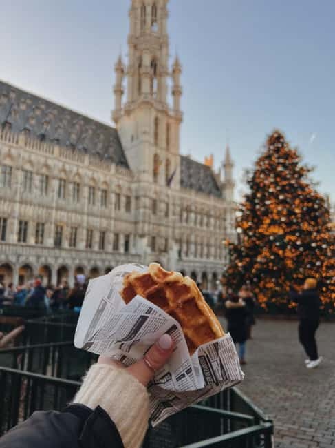 Brussels: 2-Hour Walking Tour of the Historic Center with a Local Guide - Finding the Grand-Place meeting spot (and not wasting time)