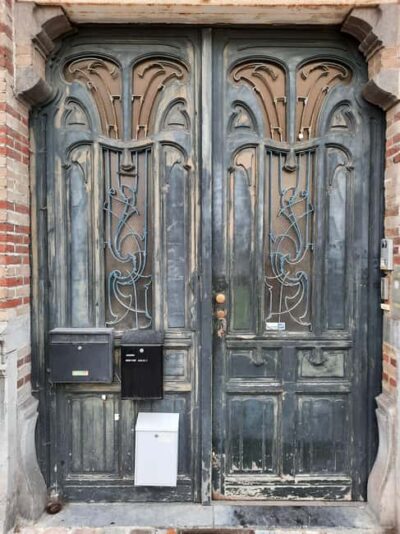 Brussels: Art Nouveau Walking Tour with a Local Guide - Victor Horta and more: why this tour balances famous and lesser-known architects