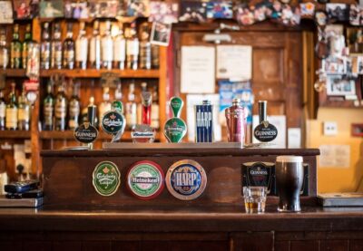 Brussels: Beer Tasting with a Local Guide - Getting oriented: Grand Place meeting and a 3-hour walking flow