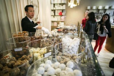 Brussels: Chocolate Appreciation and Tasting Walking Tour - Meeting in the Royal Galleries: Galerie du Roi 10 Start Point