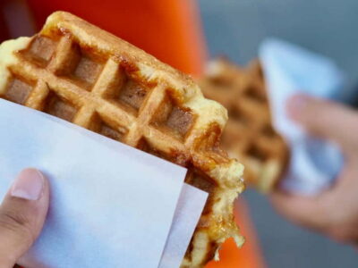 Brussels: City Center Guided Food Tour with Tastings - Three Hours of Walking: How the Tour Feels in Real Life