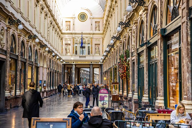 Brussels: City Walk with Audioguide in 7 Languages on your Phone - Grote Markt to the Royal Palace: Two Icons on One Walk