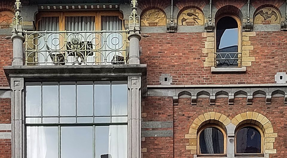 Brussels: Fall and Rise of Art-Nouveau Guided Tour - Victor Horta’s Maison du Peuple Remains: What You’re Looking For
