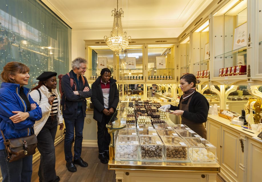 Brussels Food Tour: Main Dish, Beer, Waffle & Chocolate - Beer in Brussels: not just a drink, a storyline