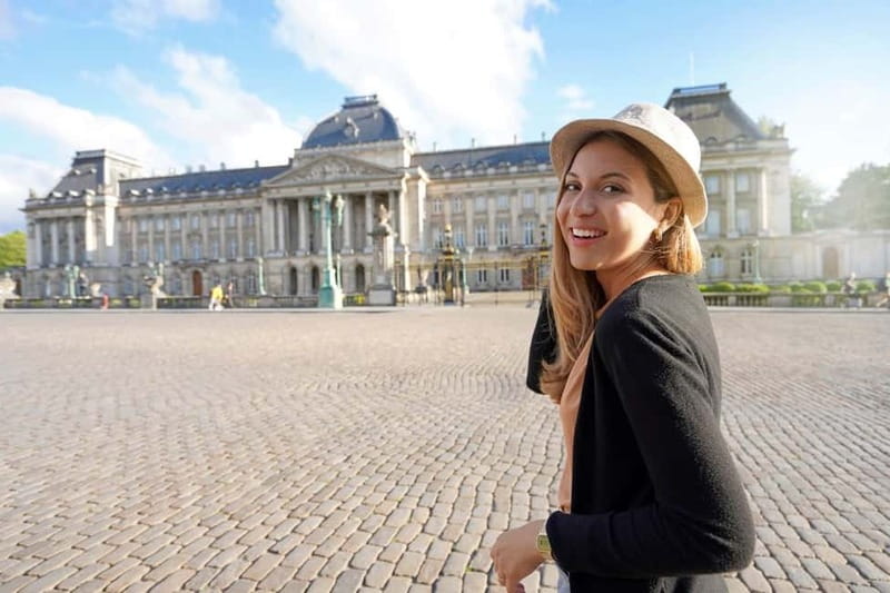 Brussels: Highlights and Hidden Corners Private Guided Walk - Galeries Saint-Hubert: Luxury shopping, but with a reason