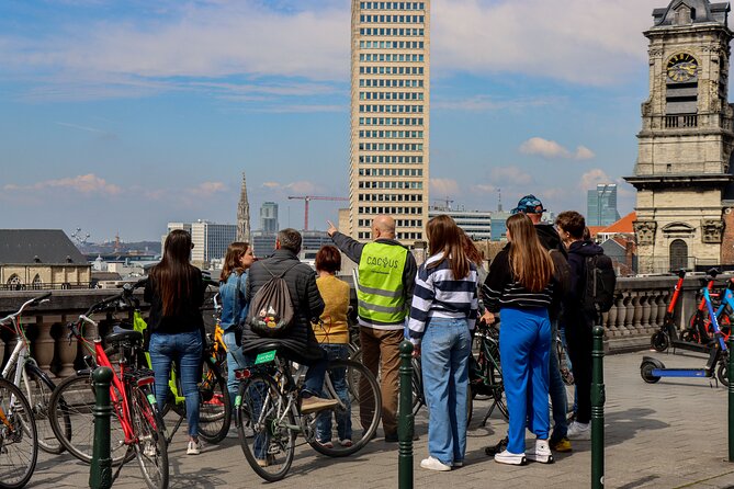 Brussels Highlights & Hidden Gems Bike Tour - Stop 5: Quartier Marolles and the Flea Market Area