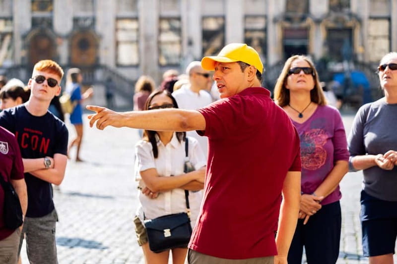 Brussels: Historical Tour with Chocolate & Waffle Tasting - Key highlights worth your time