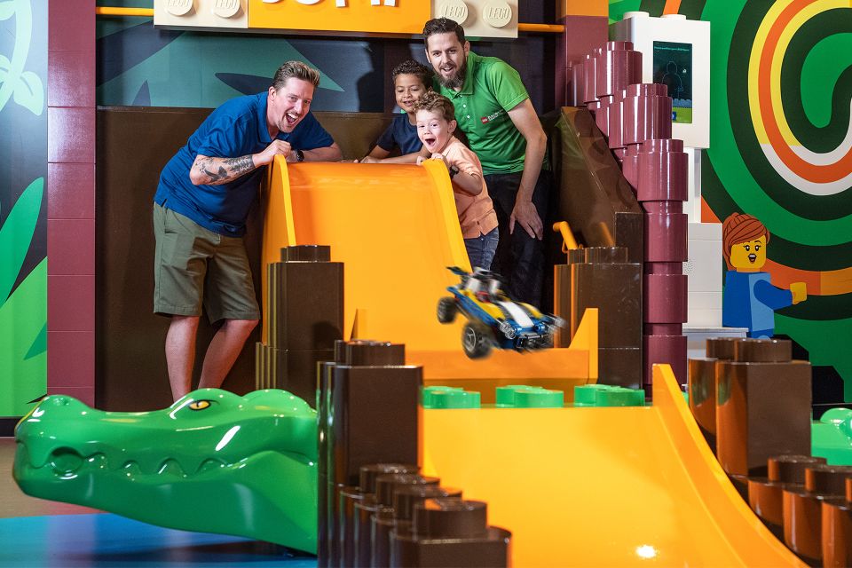 Brussels: LEGO® Discovery Centre Admission Ticket - LEGO 4D Cinema: exclusive movies and a built-in break