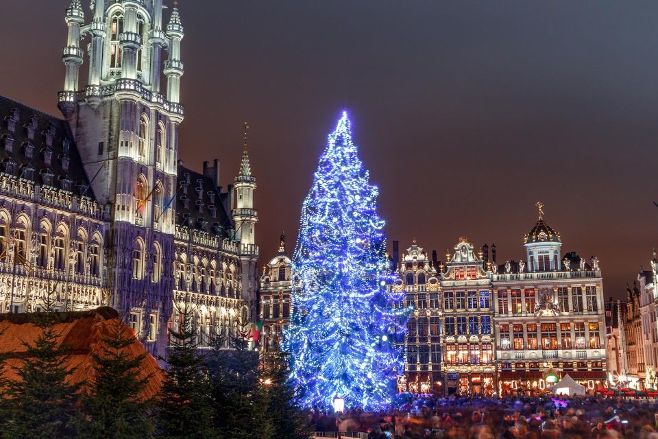 Brussels: Open Top Christmas Lights Tootbus Tour - The Route in Practice: All Those Landmarks You Can Spot