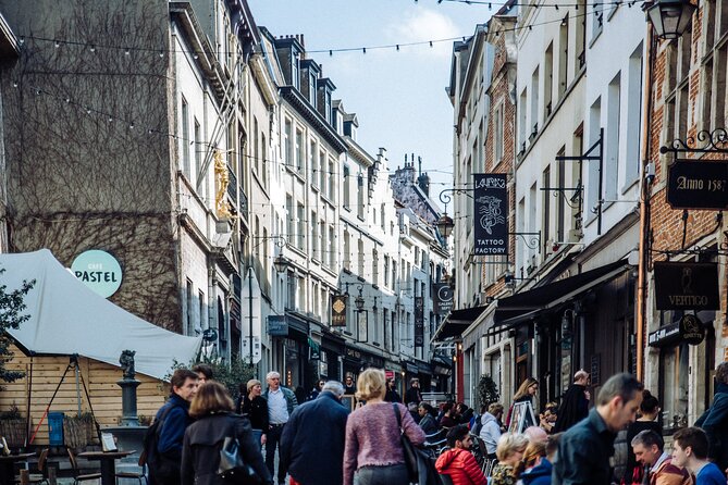 Brussels Private & Personalized Full-Day Tour with a Local Guide - The chocolatier stop: sampling with taste and timing