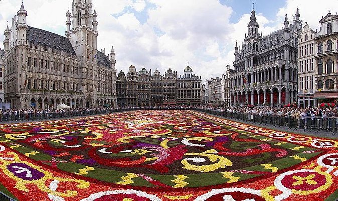 Brussels PRIVATE TOUR With Locals: Highlights & Hidden Gems - Key Highlights You’ll Feel Right Away