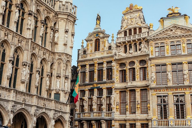Brussels PRIVATE TOUR With Locals: Highlights & Hidden Gems - The Local Food and Drink Break: Where You Get Practical Brussels Tips