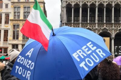 Free tour of Brussels in Italian ( with booking fee) - What the Guide Teaches You: History, Culture, and Legends