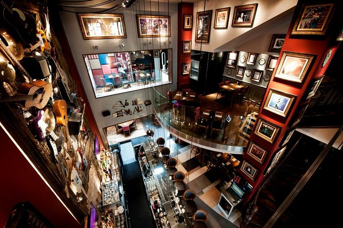 Hard Rock Cafe Brussels with Set Lunch or Dinner - Skip-the-Line Seating at the Grand Place