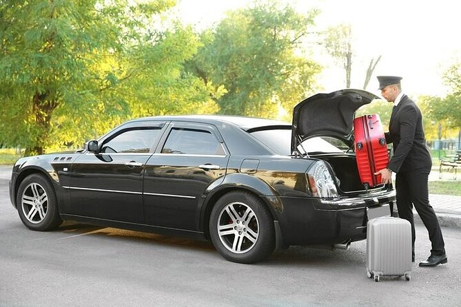 Private One-way Brussels Airport Transfer To Brussels - The Waiting Time: Your Real Risk at the Airport