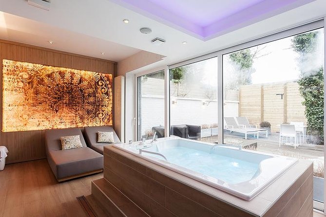 Private Wellness (3 hours) - Treatments from the bespoke menu: massage and beauty upgrades